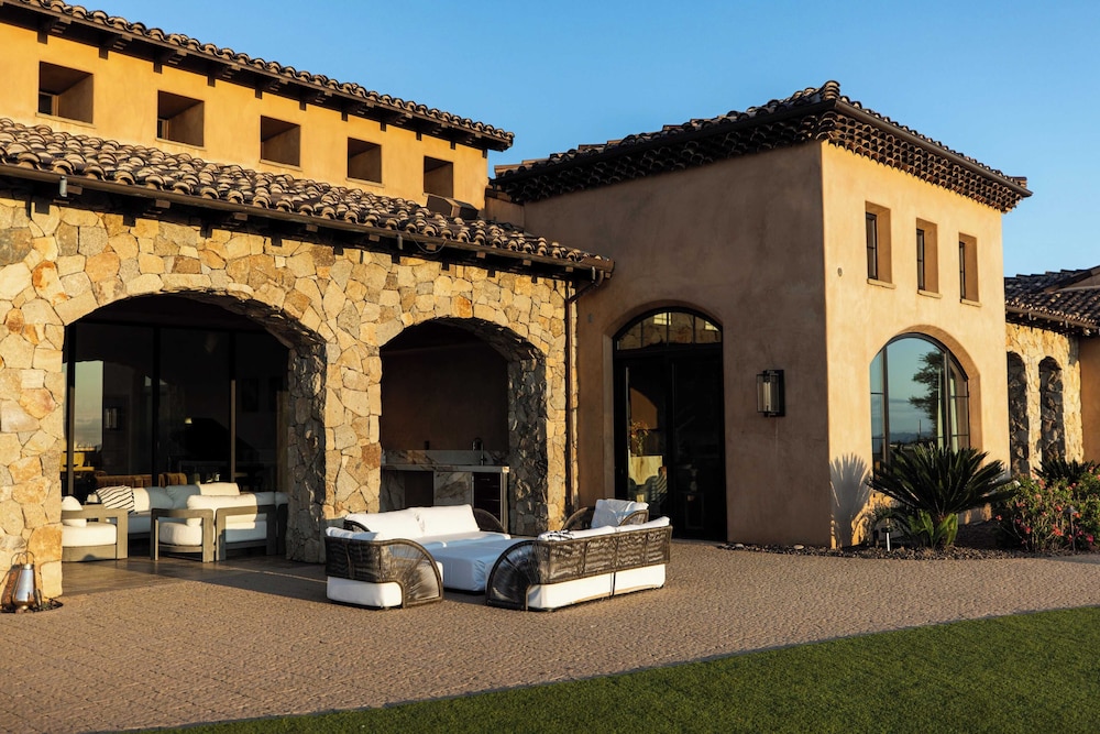 Infinity Pool, Theater, Pickleball + 360 Views Near Lake Poway Sunset Point Estate by Avantstay