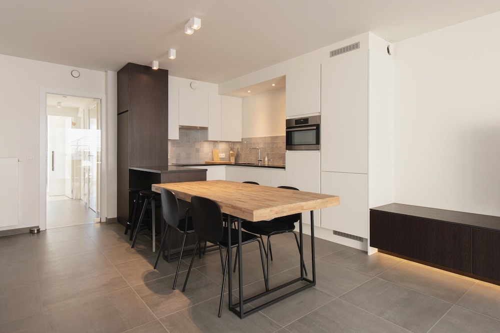 Apartment Close to the sea Wall of Mariakerke
