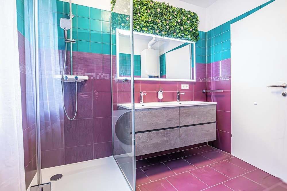 Modern 1BR 1LR Apt Donaustadt Area