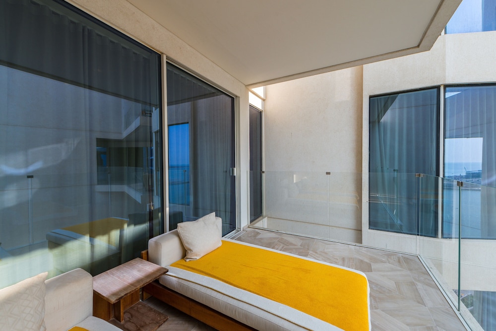 EDEN'S Homes & Villas - FIVE Residences