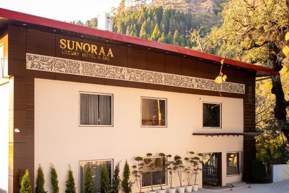 Sunoraa Luxury Hotel And Spa