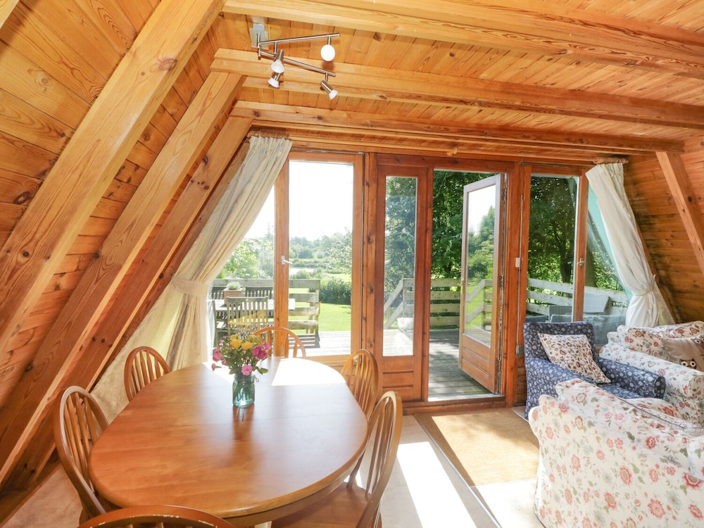 Apple Tree Lodge view 5