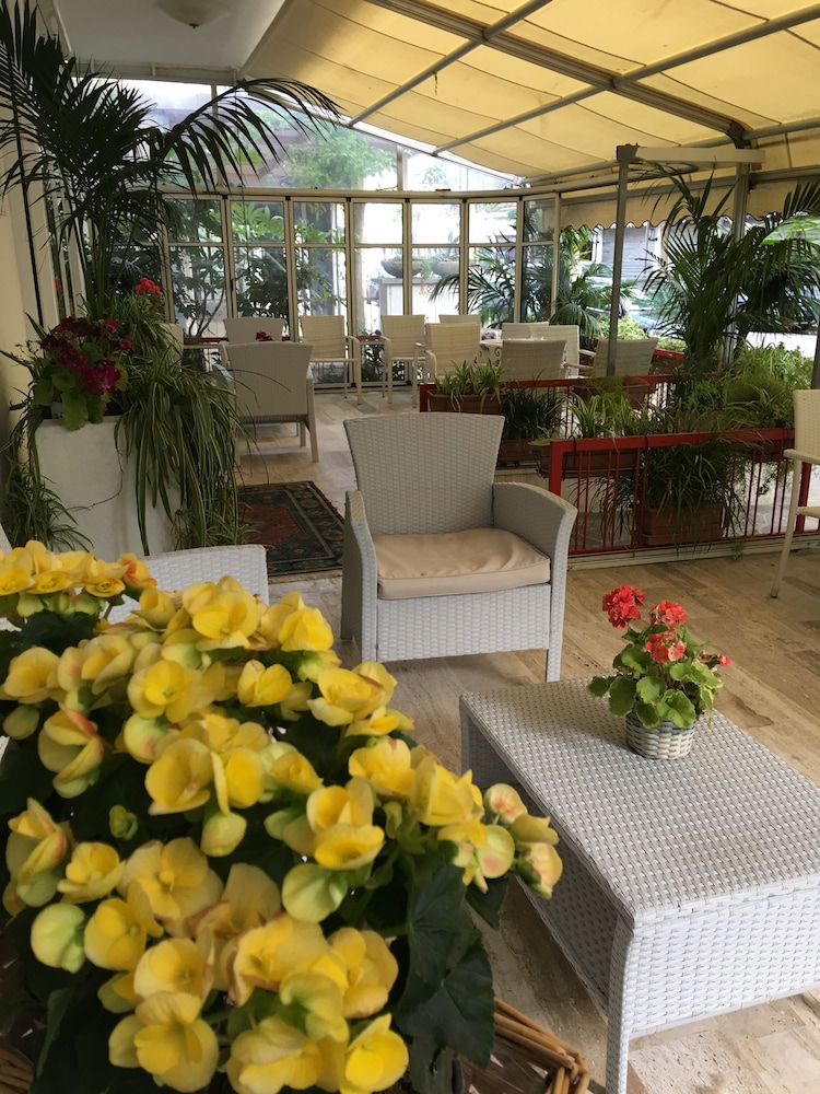 Noi Due Hotel