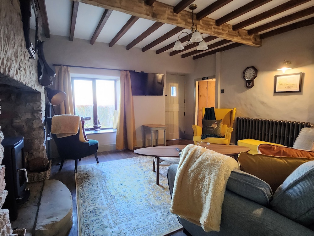 3 Penllan Cottages
