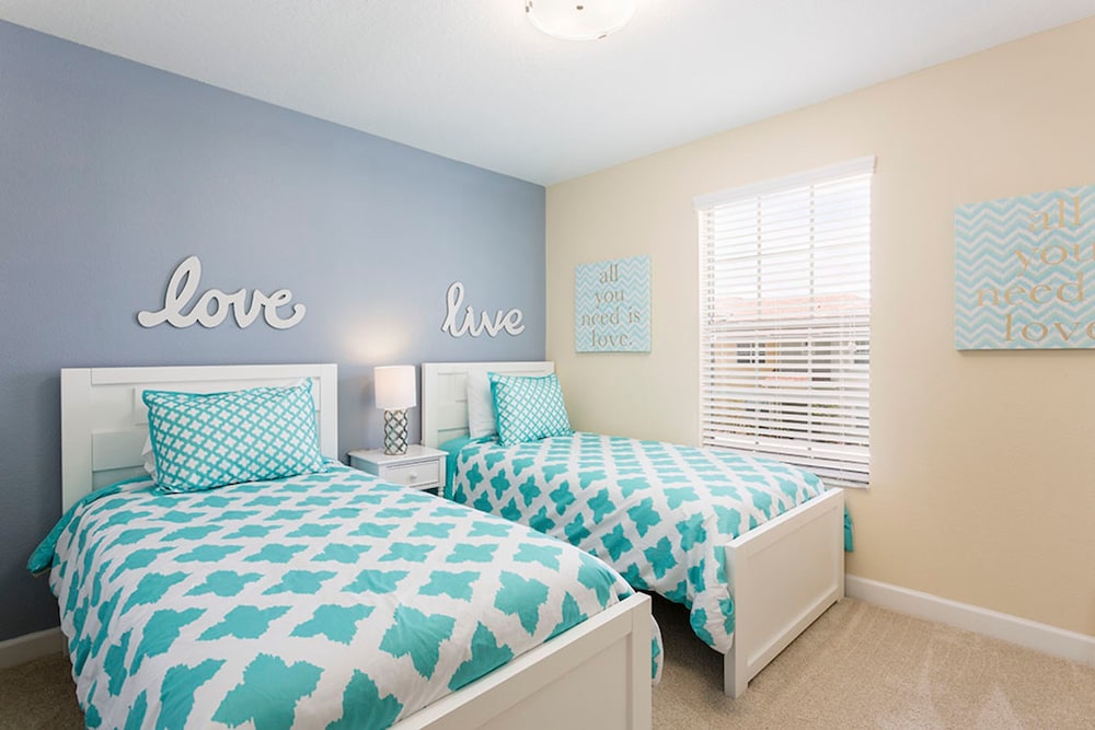 Paradise Palms 2946 - Image 5