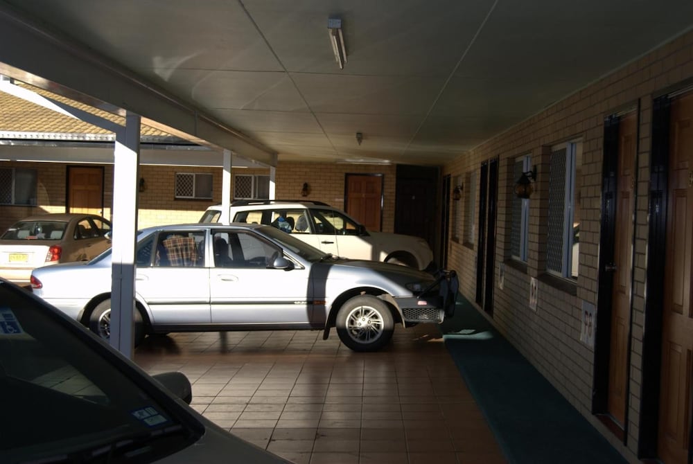 Settlers Motor Inn