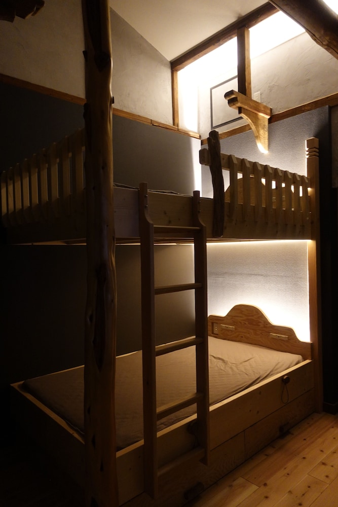 Traditional Apartment - Hostel