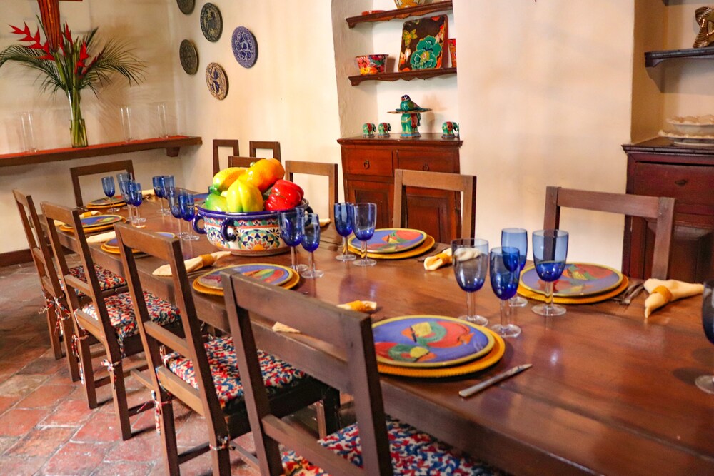 4cb4-1 Old Colonial House In the Historic Center With Pool Breakfast and Wifi