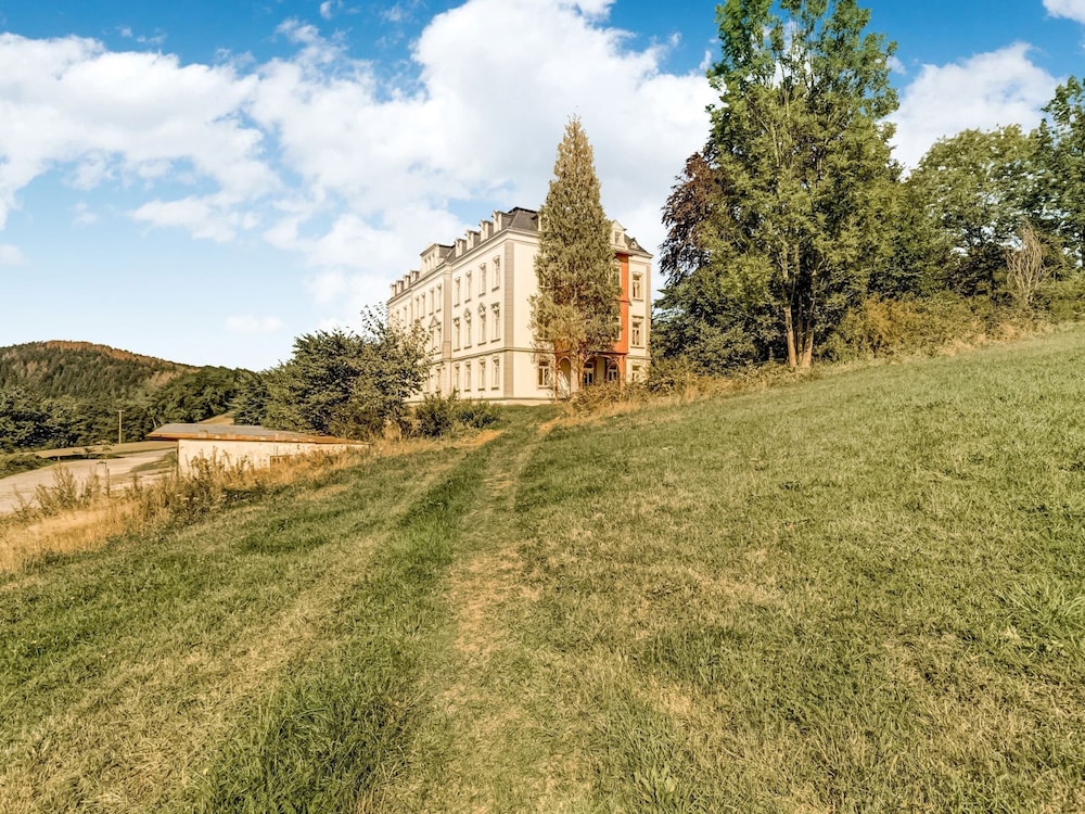 Pretty Apartment with Large Communal Terrace near Borstendorf view 5