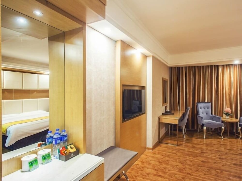GreenTree Inn Shantou Jinping District Leshan Road Hotel