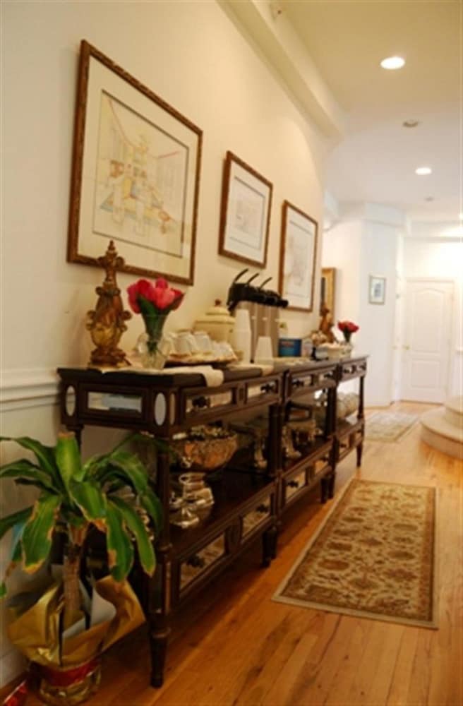 Columbia Vacations - The Columbia Inn at Peralynna Manor - Property Image 116