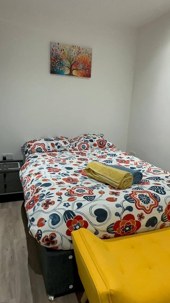 London 1 bed Luxe Flat Ilford Beautiful