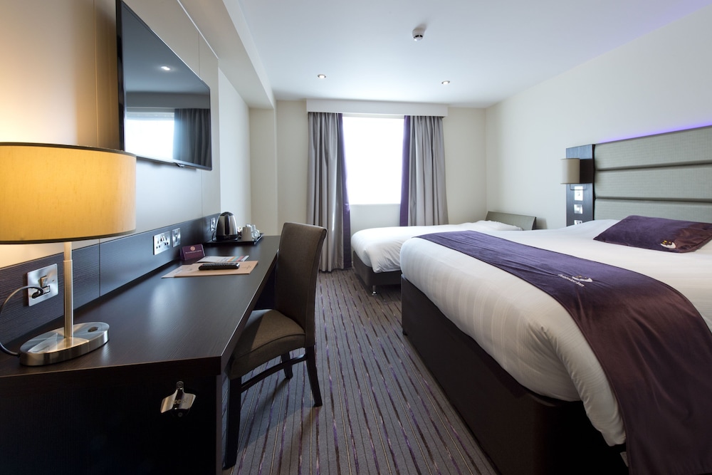 Premier Inn Rhyl Seafront 5