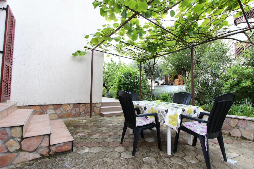 Guests House Sanja