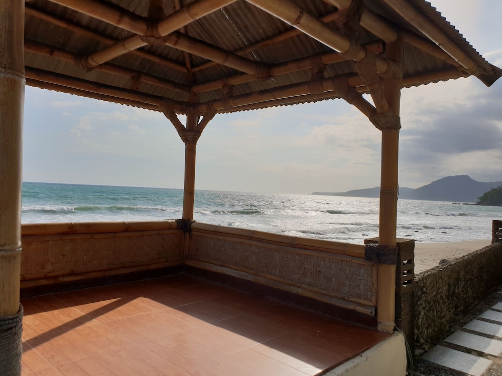 77 Sunset Plaza, Cisolok - 13