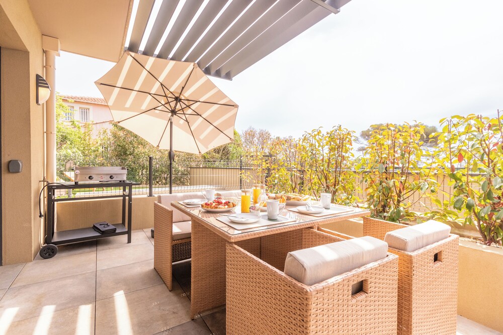 balance & terrace