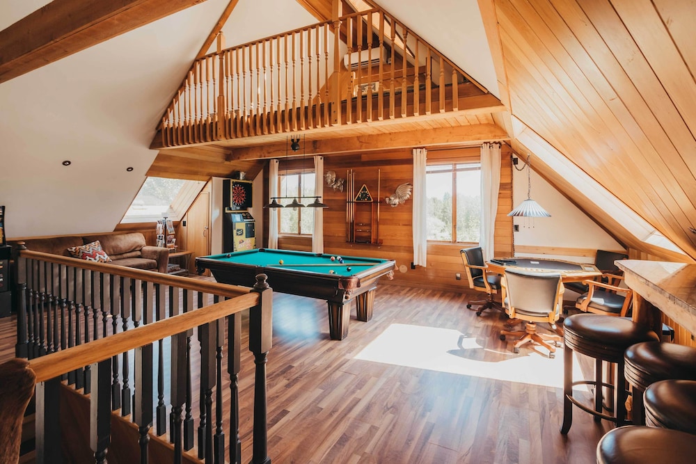 'big House Lodge' - Cle Elum Retreat on 8 Acres! - Property Image 4