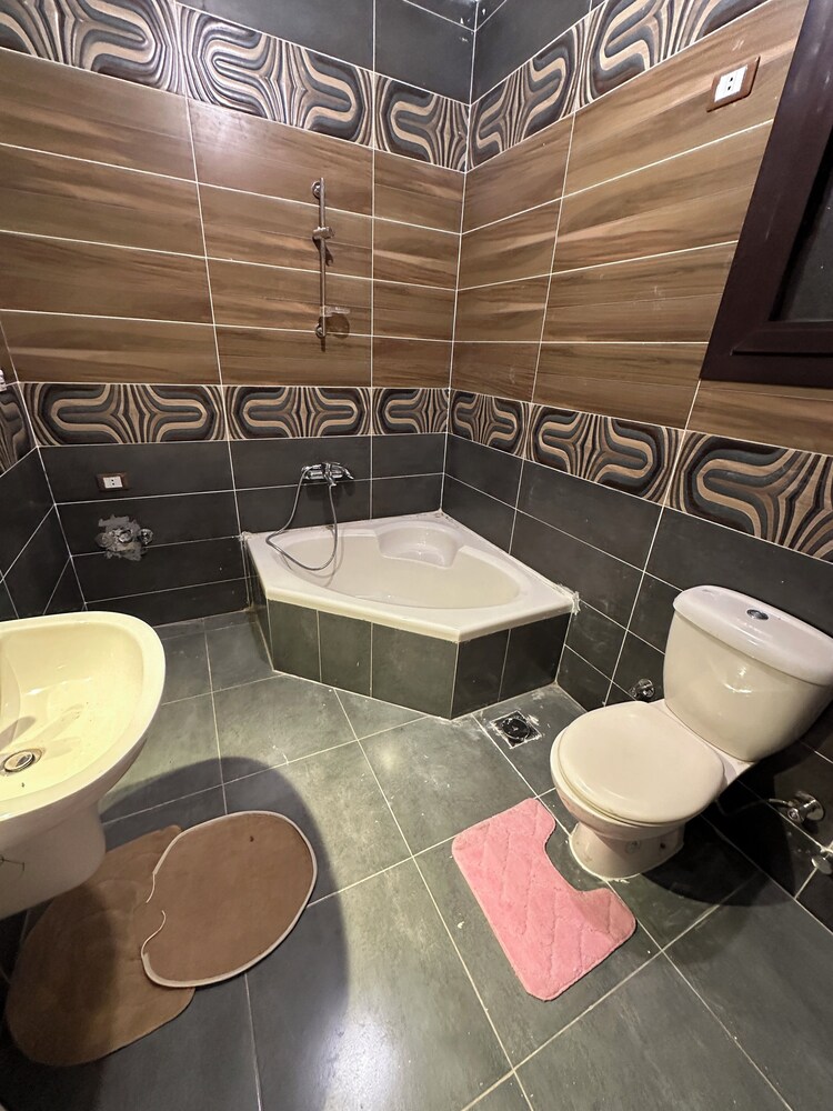 The Privacy Villa