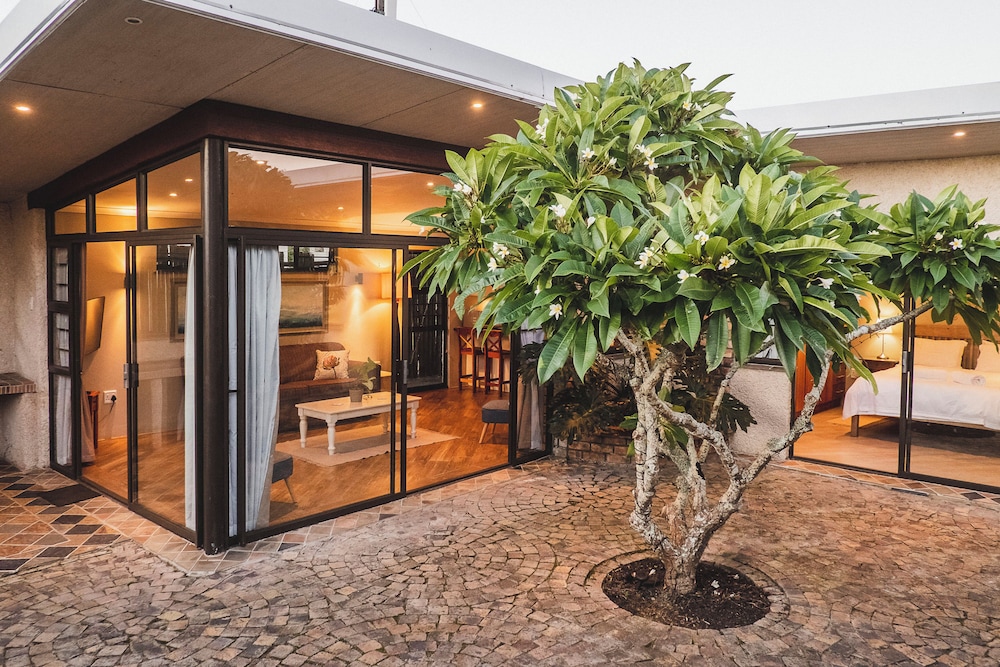 Sandpebbles Estate