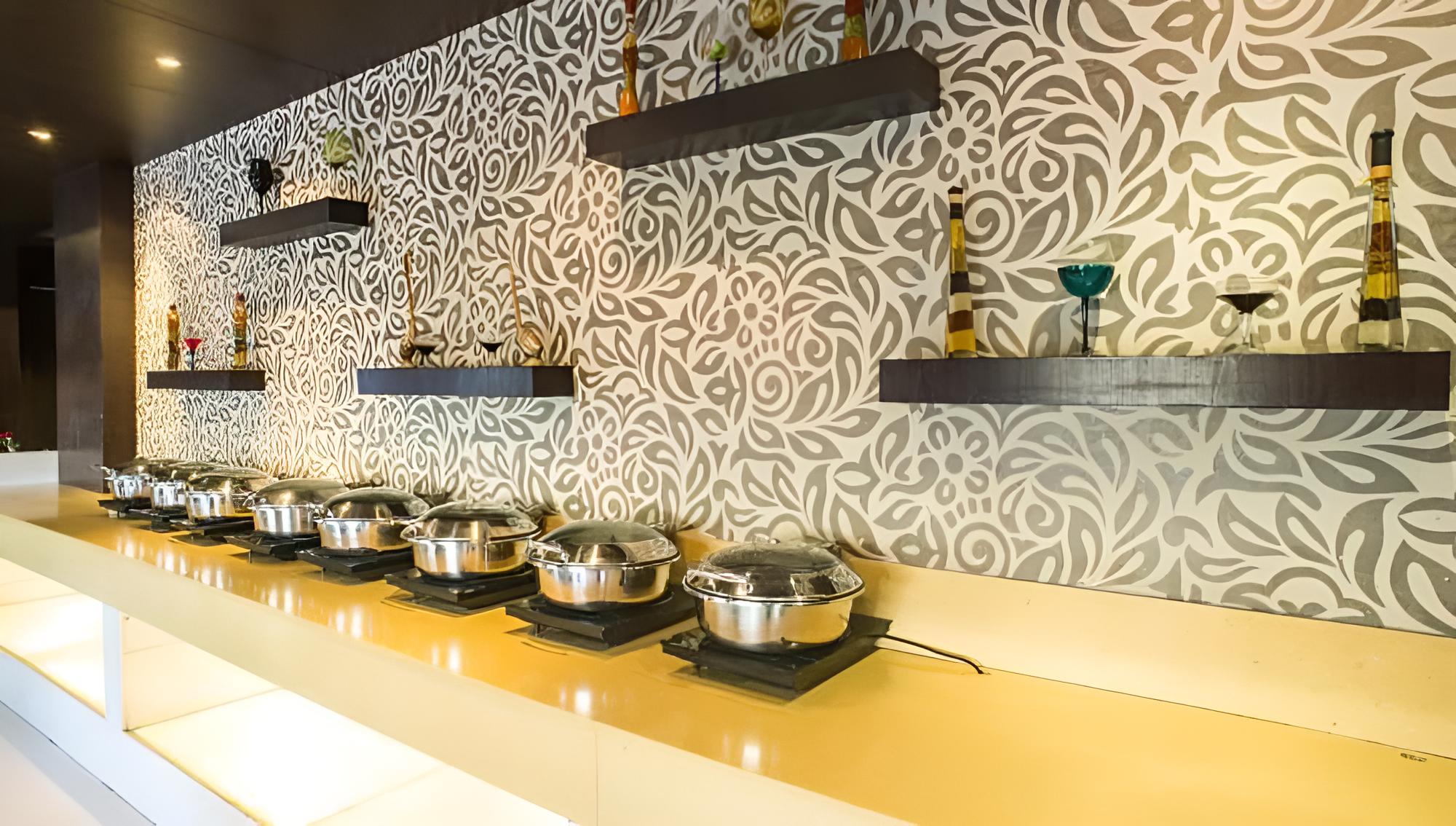 Lakshya's Hotel