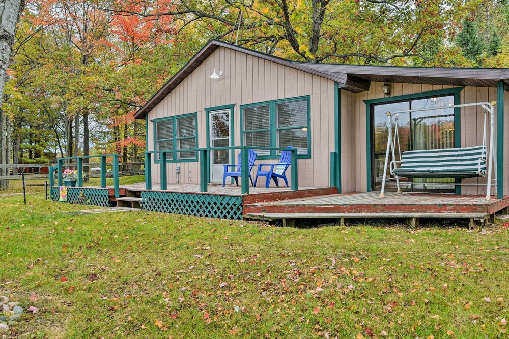 Charming Gladwin Family Cottage - Indian Lake