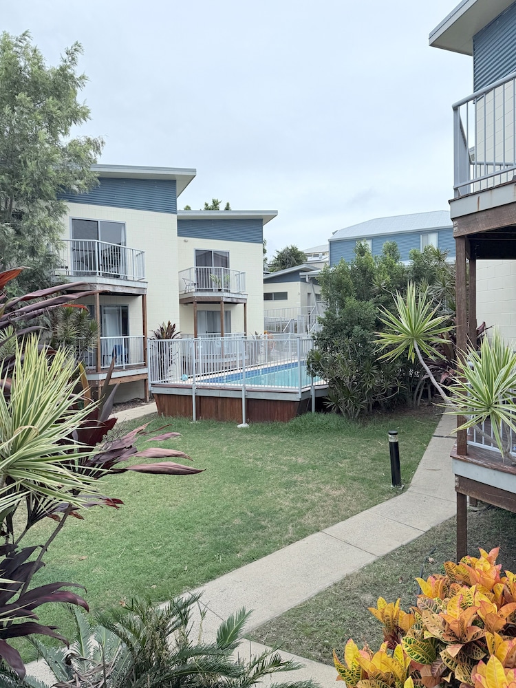 Emu Park Beach Resort