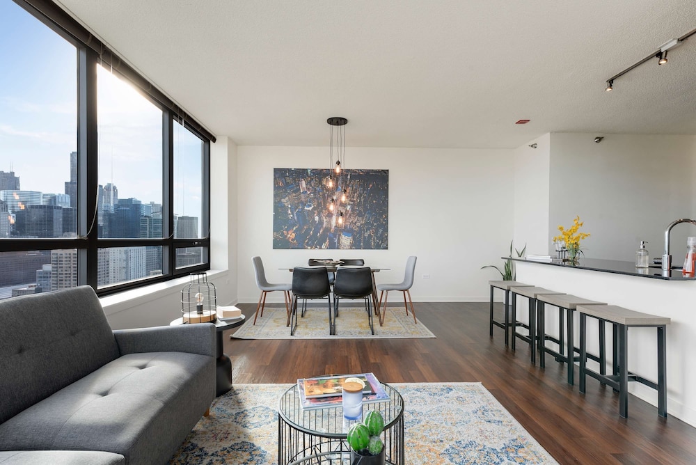Fulton Group Stay 2 Apartments Skyline Views