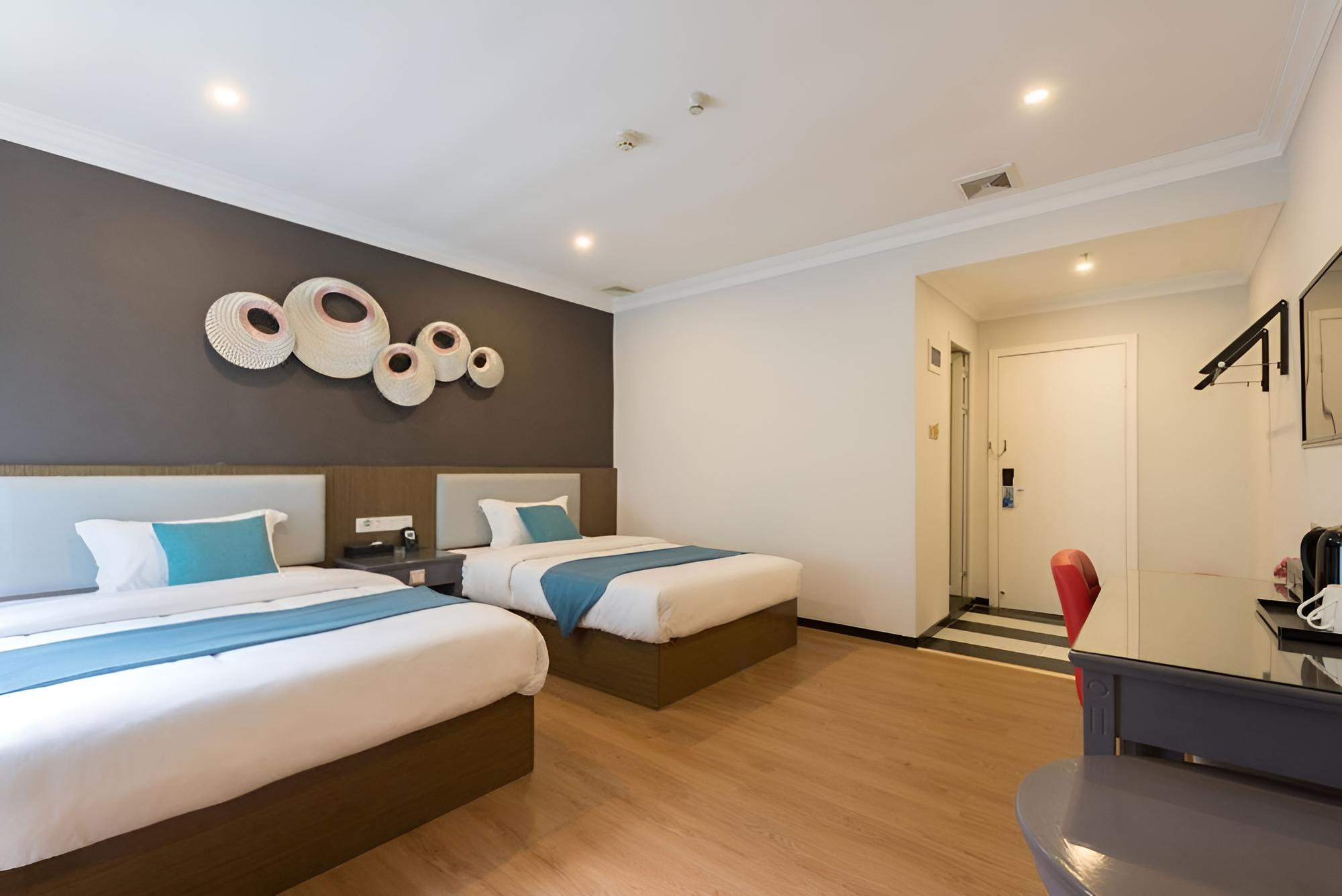 Huiyin Fashion Hotel