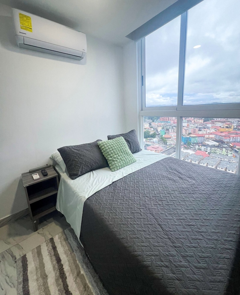 Apartamento The Sands Panamá 2414