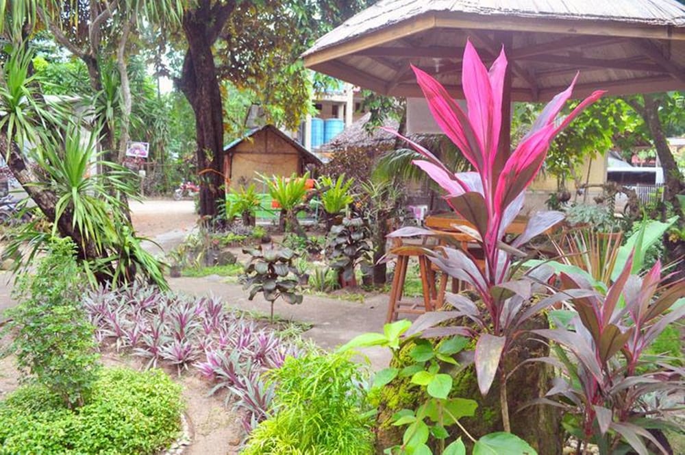 Peak House Garden Pension