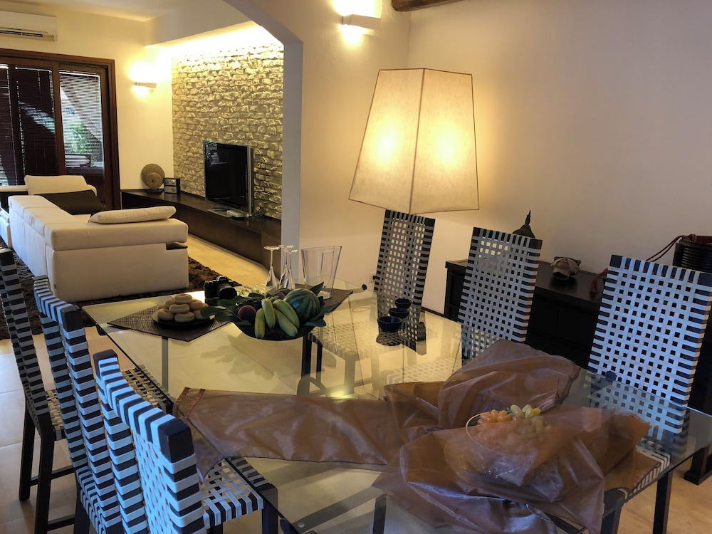 Beautiful Luxury Villa Located in Villasimius Near the Beaches photo 4