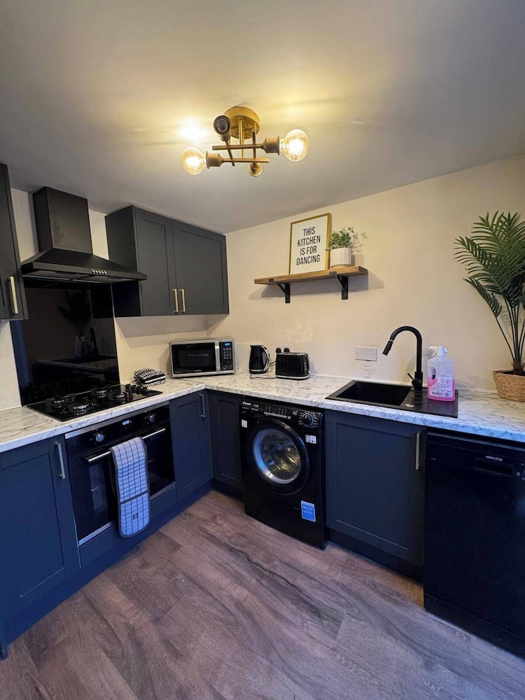 Winsford Woodford Cottage - Cozy Retreat