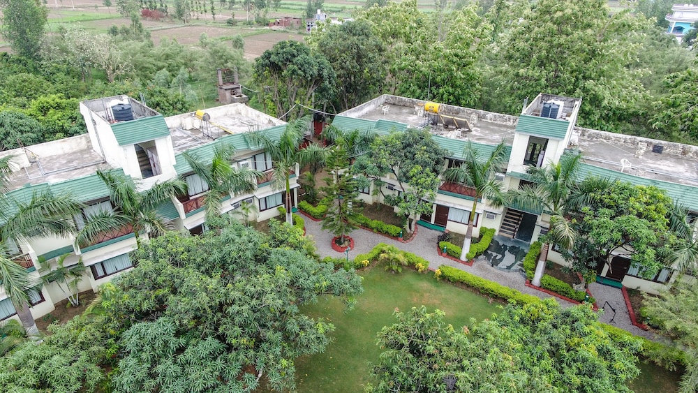 Signature Corbett view 5