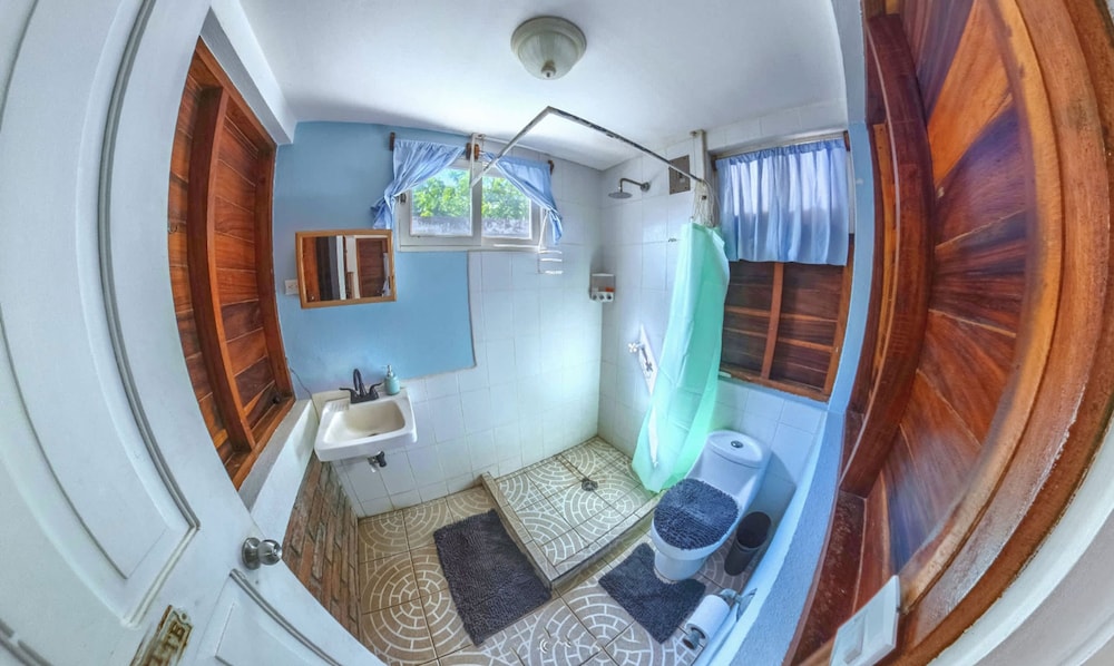 Beachfront 1-of-a-kind House w AC Pool Wifi ATV