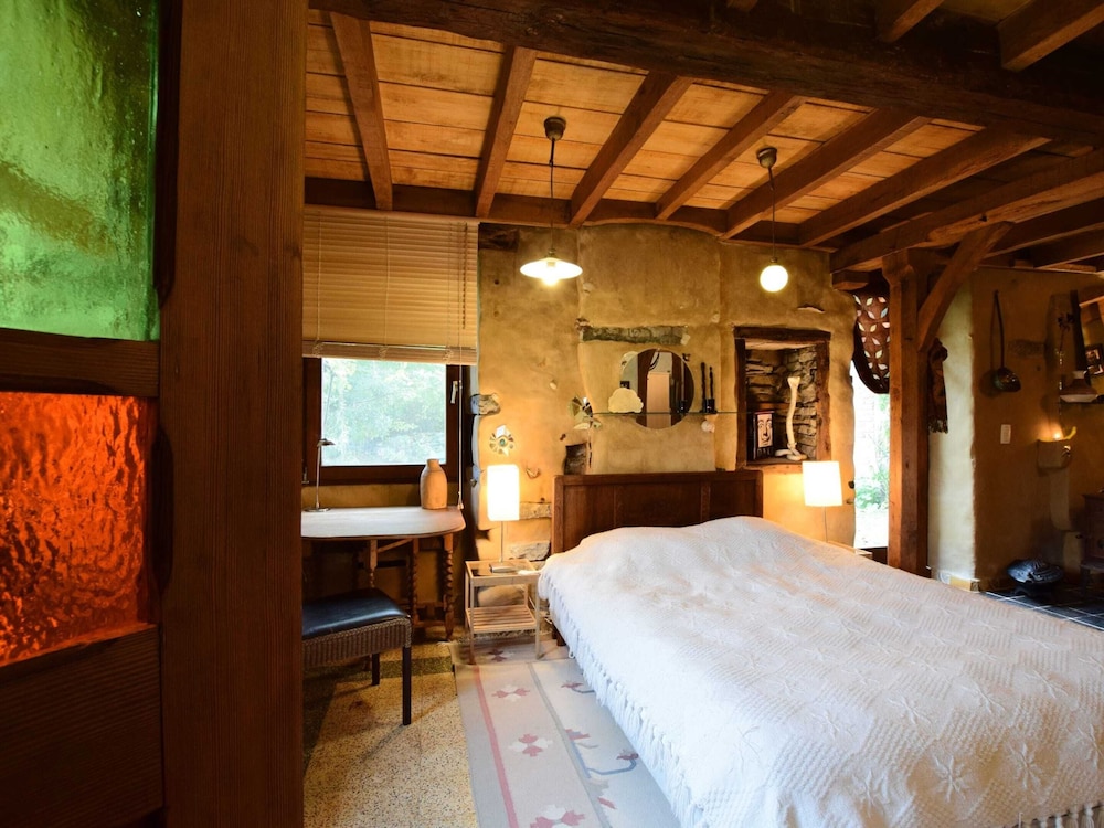Holiday Home not far From the Small Town of Durbuy view 2