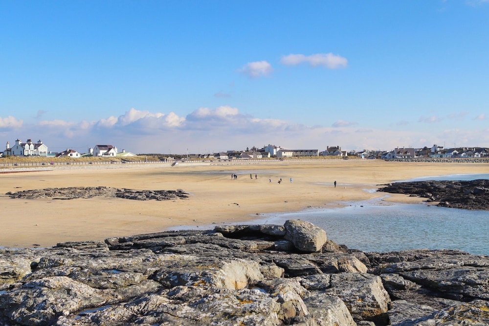 Trearddur House Cottage