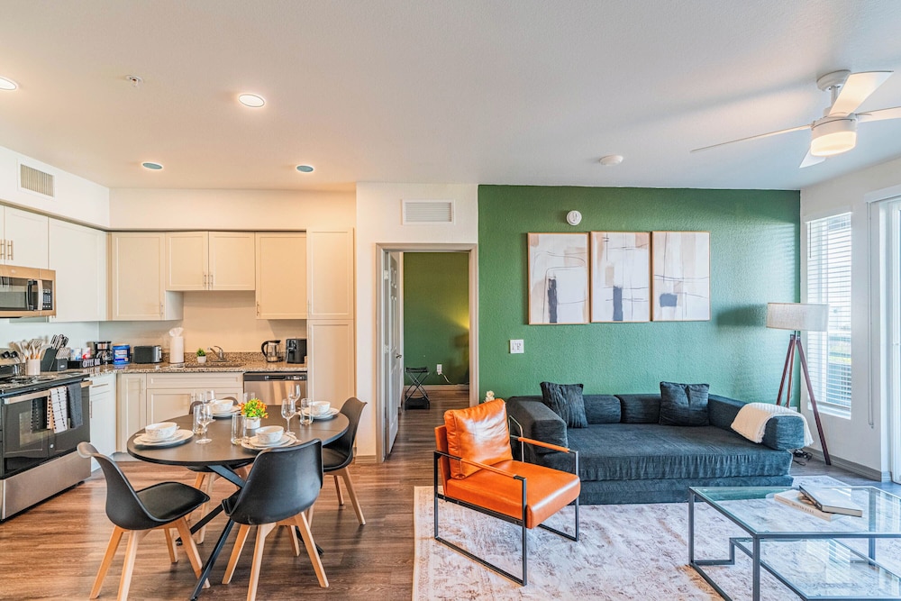 ROVE LIVING/KL - Cardinal 95