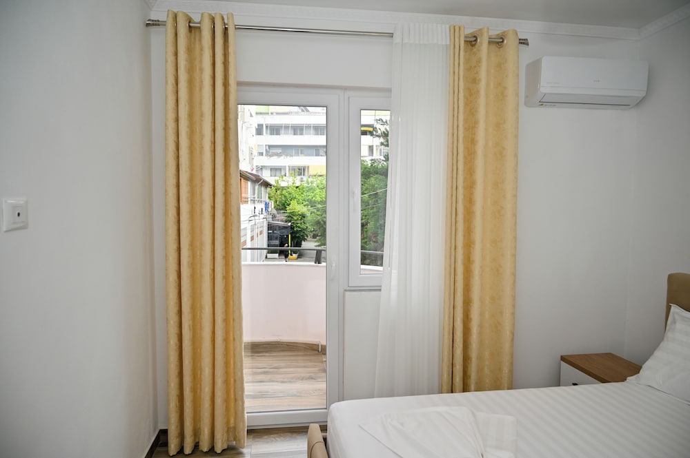 Elite Apartments