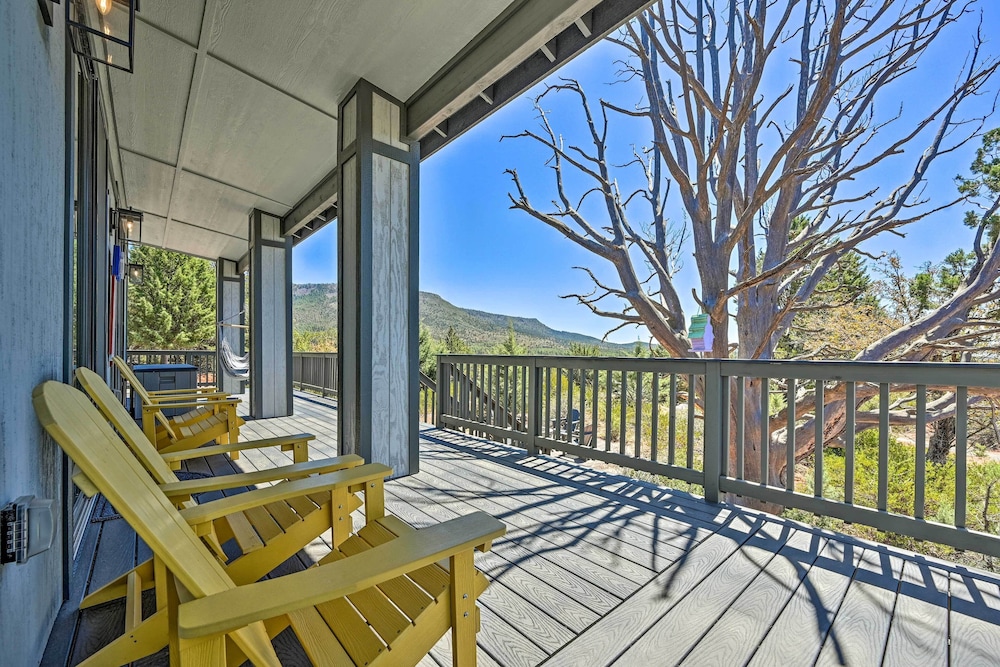 Luxe Pine Escape w/ Mtn Views  Gas Fire Pit! - Property Image 4