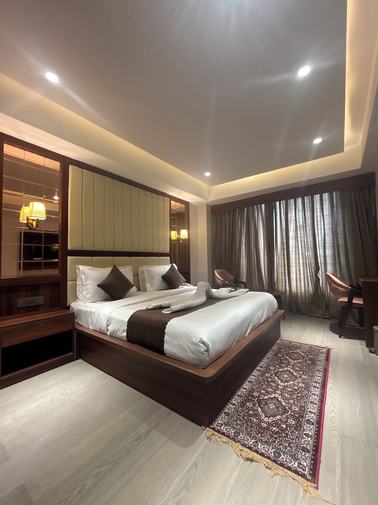 Hotel Amyra