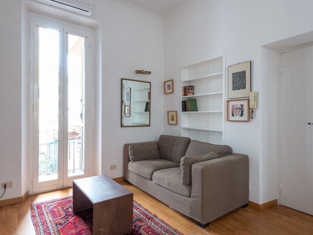 Fori Imperiali Balcony Apartment