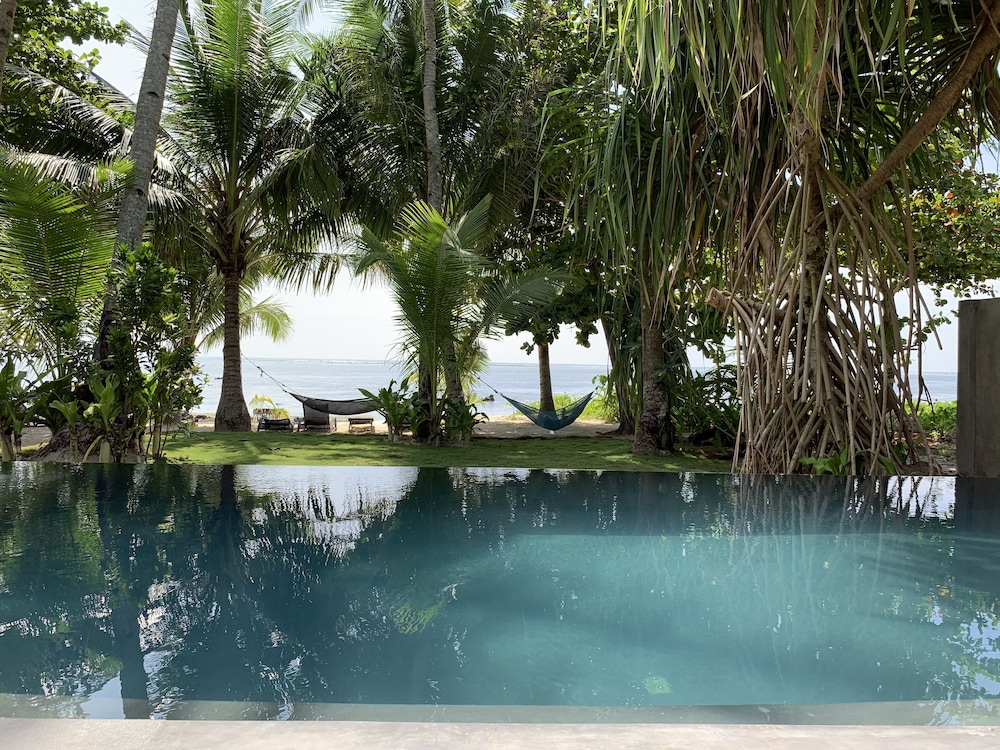 Siargao Inn Beach Resort