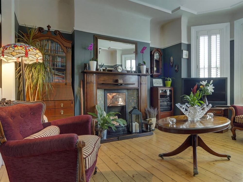 Avoca House