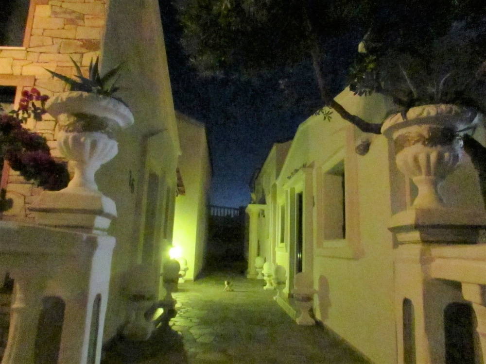 Castellino Studios