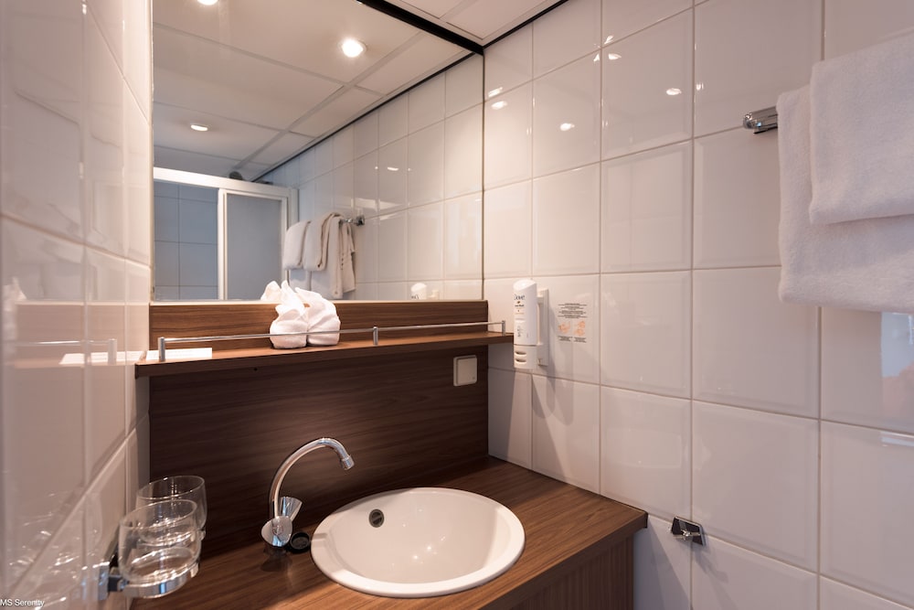 Neuss Vacations - Select MS Serenity - Neuss - Property Image 12