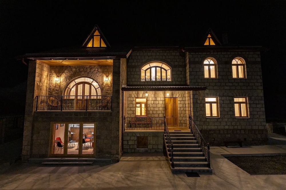 GRAF KAZBEGI