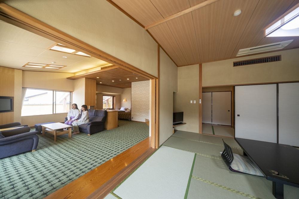 Hotel Miyarikyu