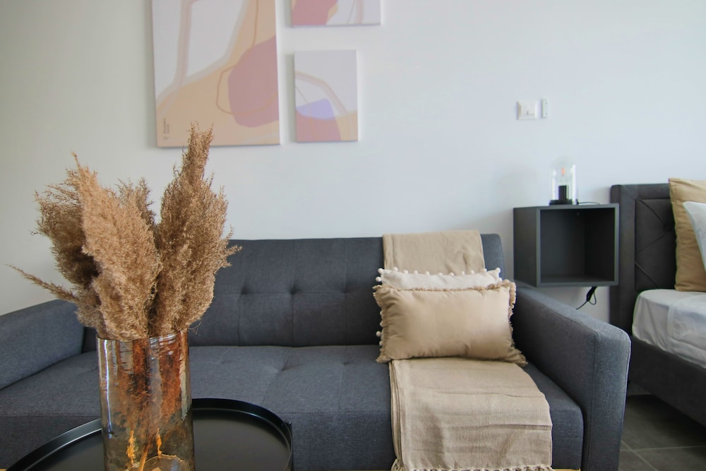 Phaedrus Living Seaside Flat Athina 117 view 2