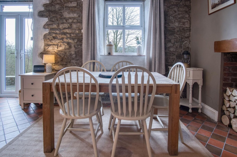 Woodcocks House - 3 Bedroom Holiday Home - Kilgetty