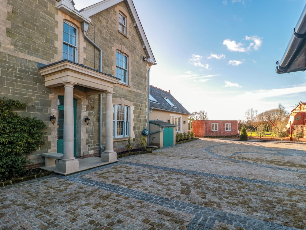 Royal Oak House